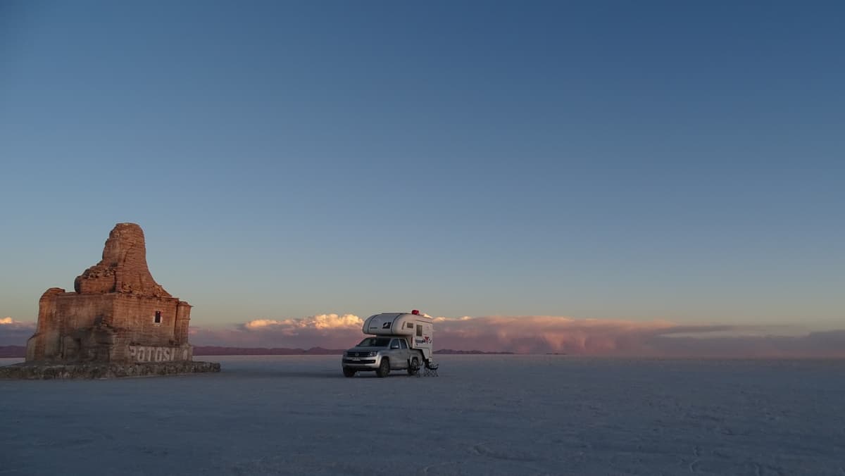 6.Salar de Uyuni