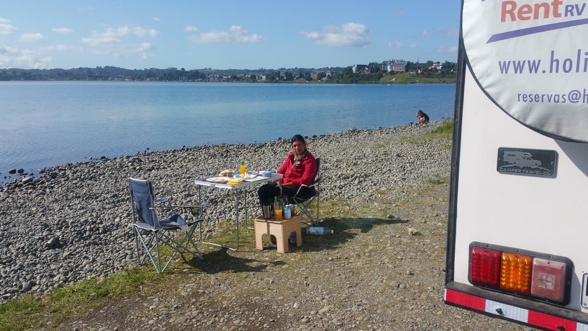 Desayuno al Lago Llanquihue de fuera de Puerto Varas