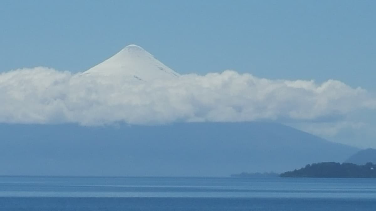 Vn Osorno, vista de Puerto Varas