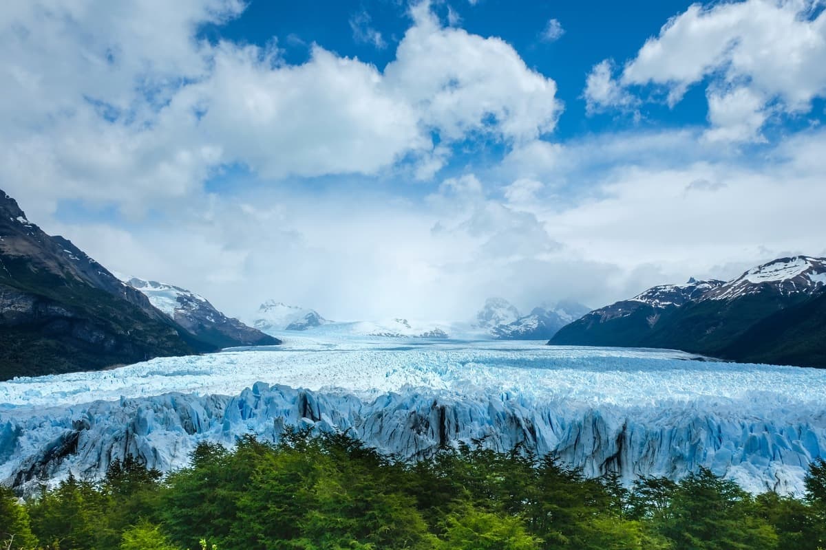 Holiday Rent campertrip view glaciares Stephan & Vivie