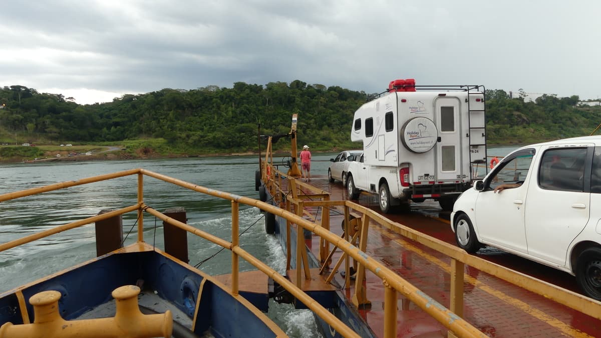 Ferry between Argentina and Paraguay