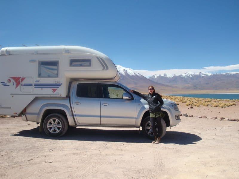Camper de Holiday Rent RV en un valle del desierto de Atacama